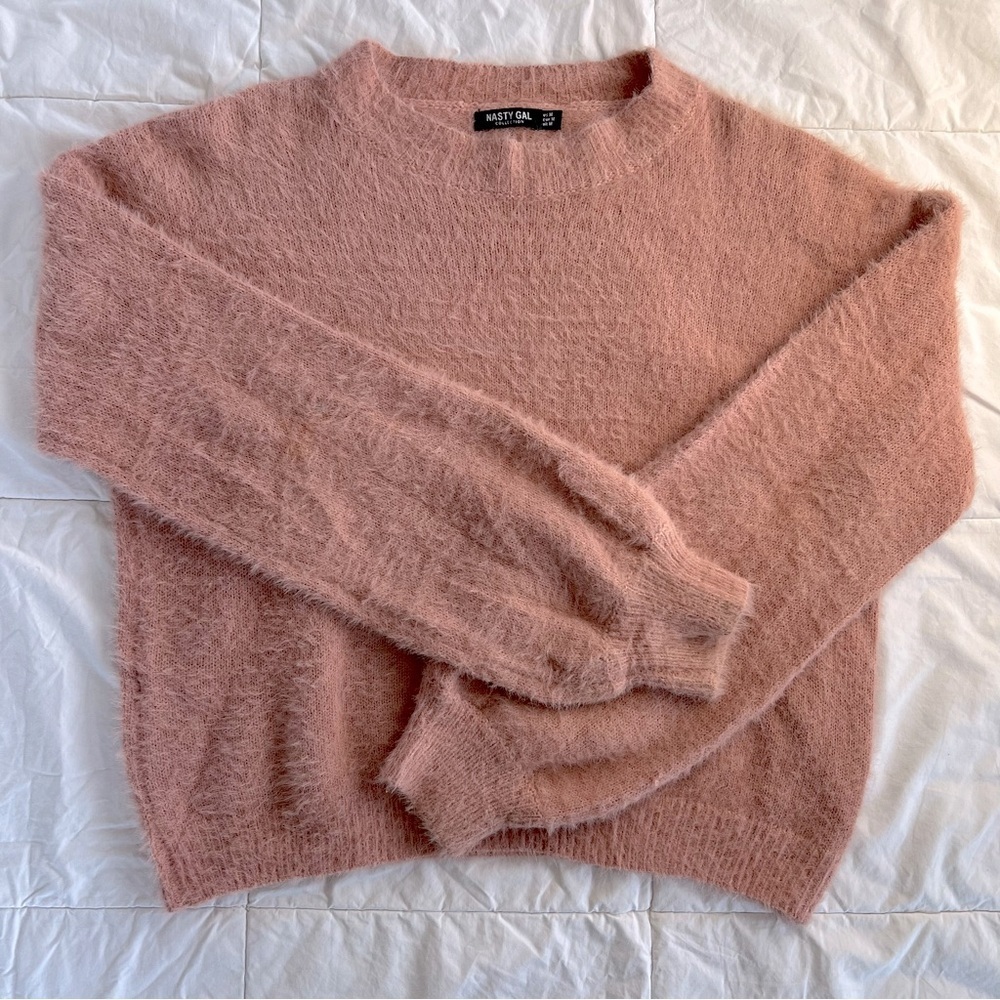 Nasty Gal | Soft & Fuzzy Pink Sweater Size Medium
